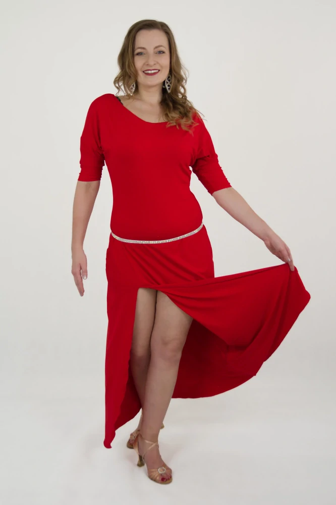 JSEM BOŽSKÁ - šaty dlouhé červené