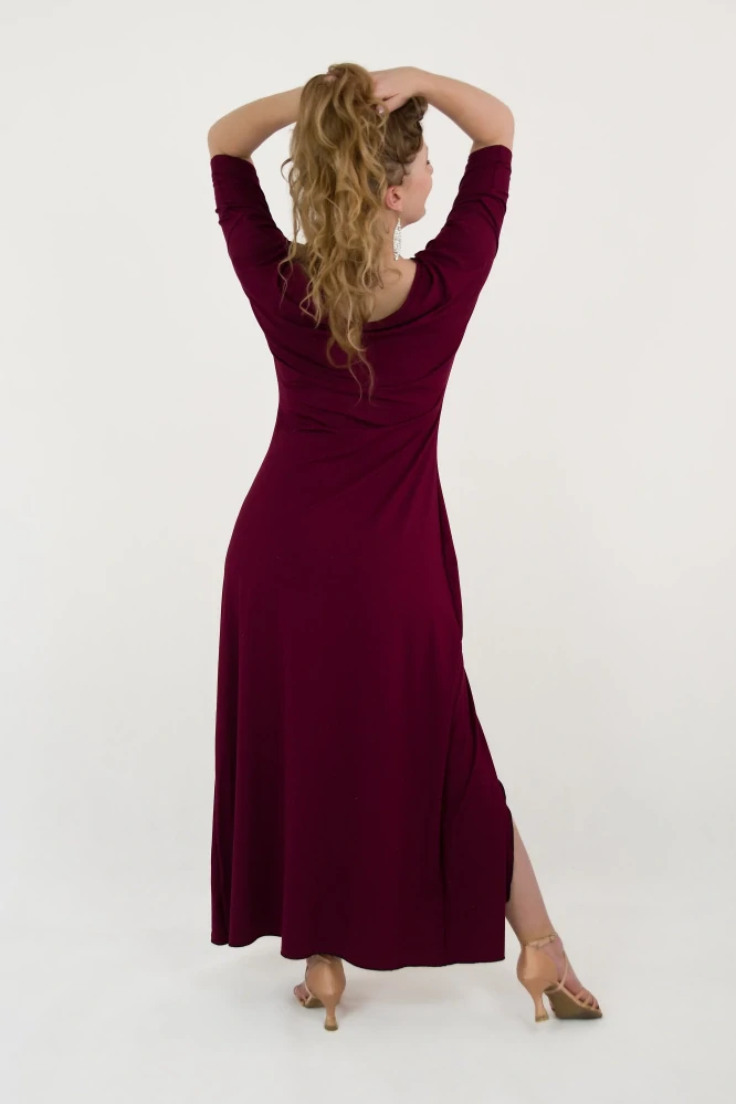 JSEM BOŽSKÁ - šaty dlouhé vínové